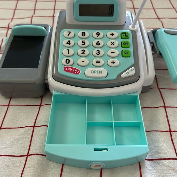 Perfectly cute Cash register - Picture 2 of 2